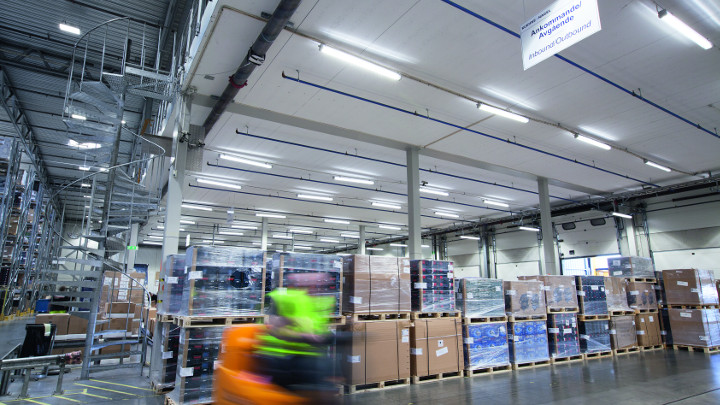 Pacific LED luminaires installed in Prologis park in Sweden. A professional lighting solution that saves energy and provides high quality of light in heigh ceiling applications.