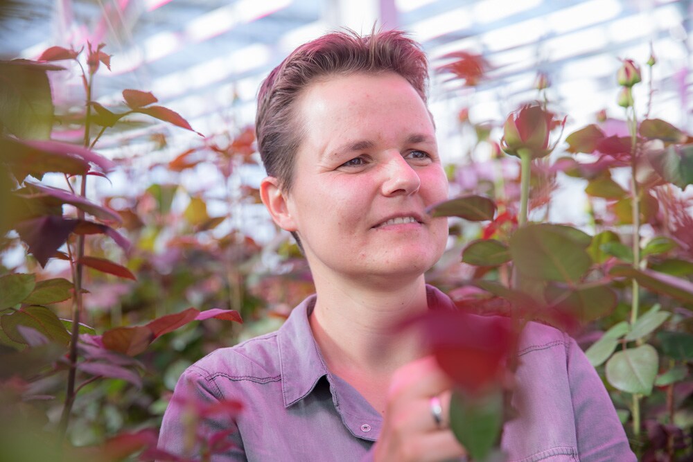 Leontiene van Genuchten is a plant specialist for floriculture at Philips Lighting.