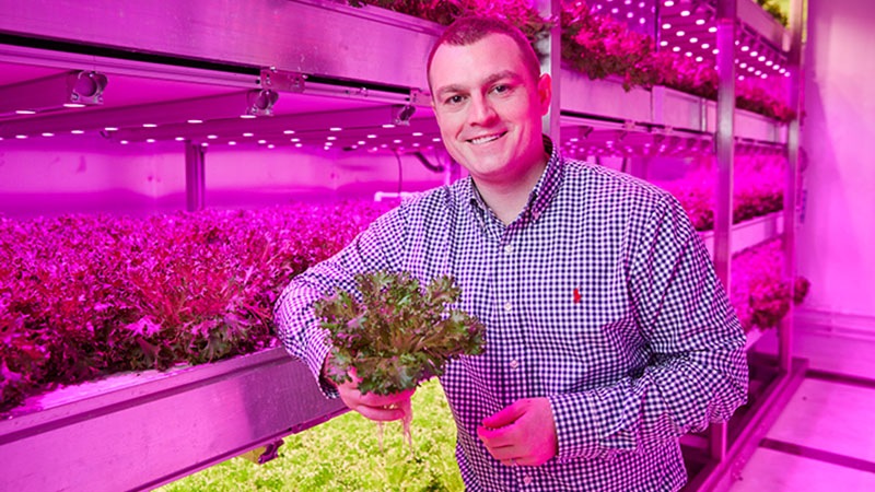 orlando-world-center-marriott-launches-worlds-first-hycube-hydroponic-garden