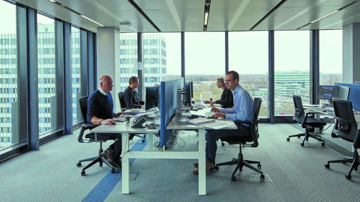 Mand Privilegium semester Connected office and building lighting systems | Philips lighting