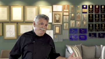 Varoulko restaurant introduction Varoulko restaurant introduction